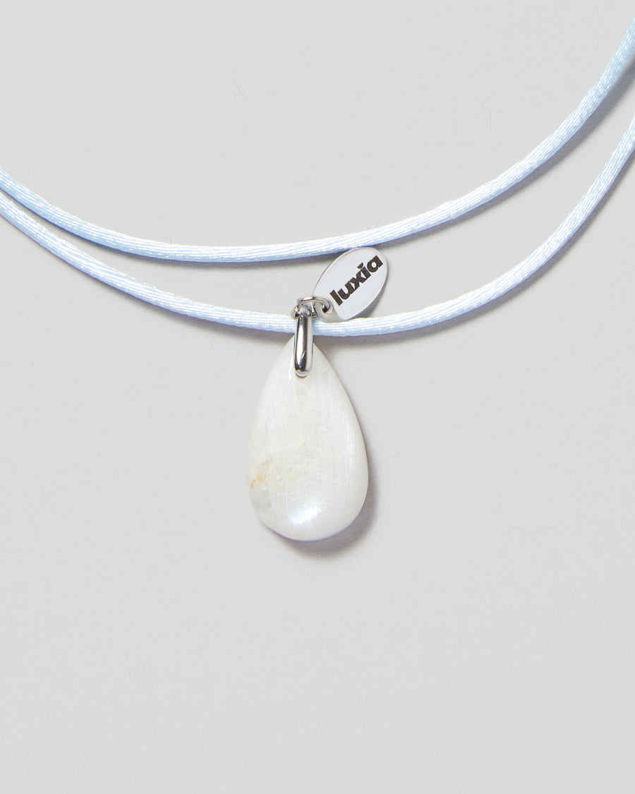 PEQUEÑA GOTA DE PIEDRA LUNA AZUL